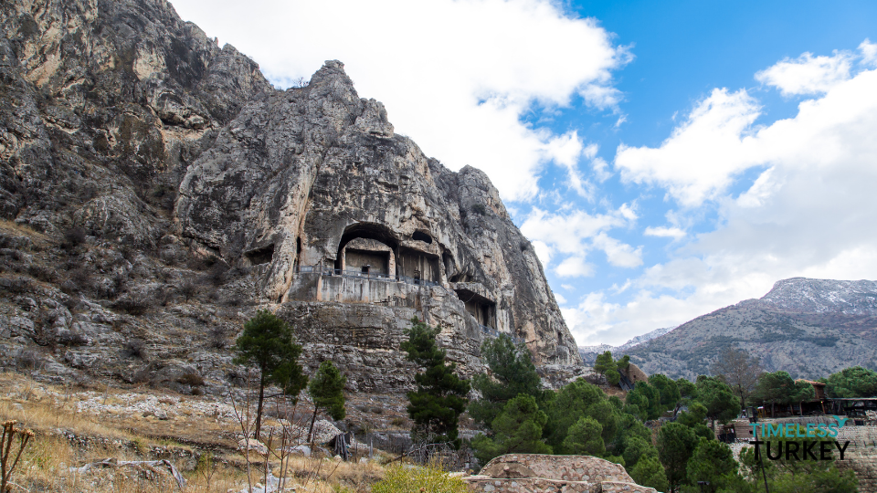 Amasya Kral Kaya Mezarları